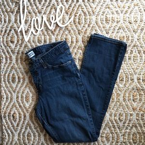 ❗️CLOSET CLOSING❗️Levi’s Modern Straight Jeans